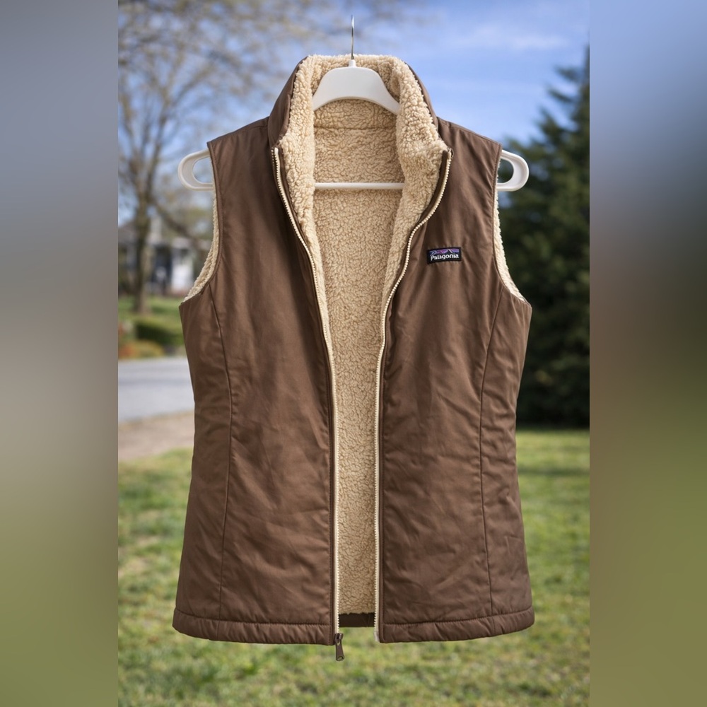 Patagonia Vest Women Fleece Zip Outdoor Hiking Travel Winter Sherpa Reversible - Picture 4 of 7